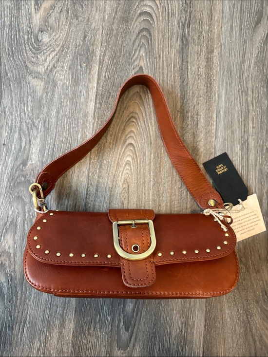 Rare Vintage Michael Kors studded shoulder | Mercari Studded Cognac genuine Leather Shoulder Bag with Gold Buckle